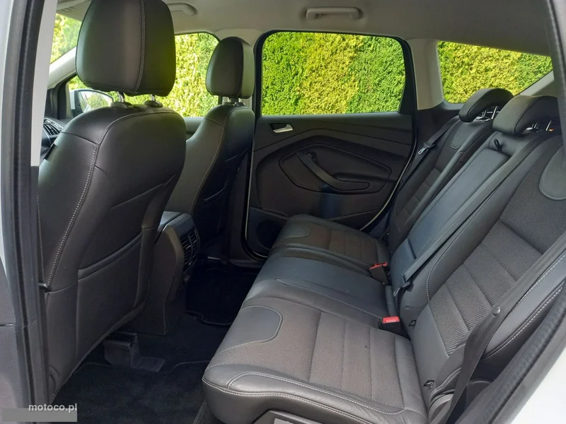 Ford Kuga II 23