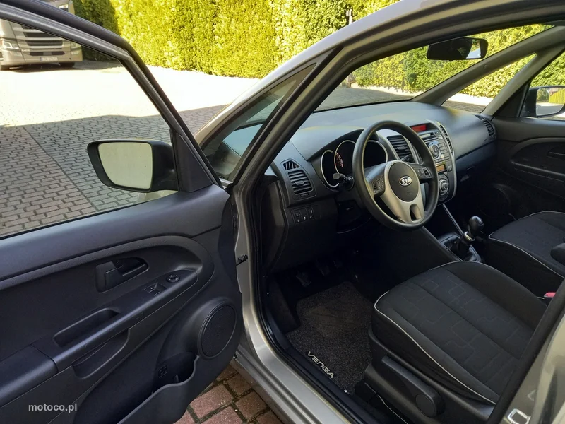 Kia Venga 25