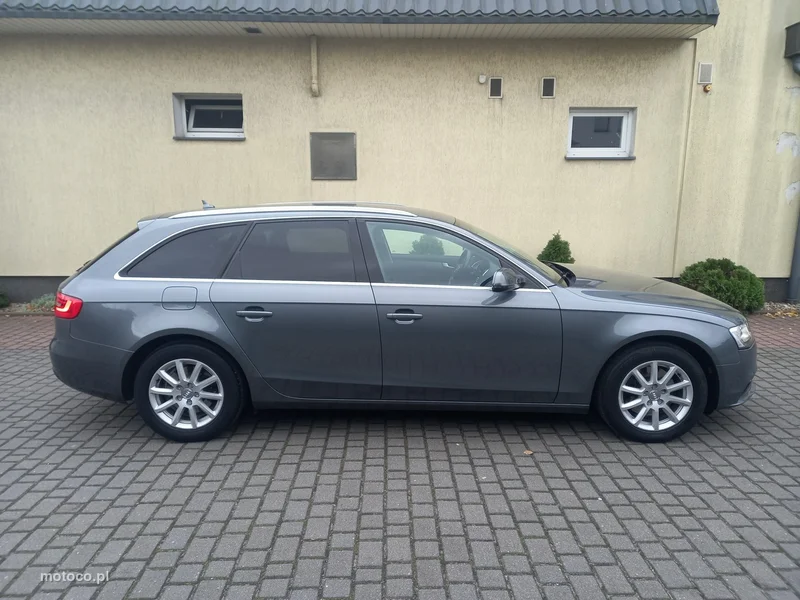 Audi A4 B8 11