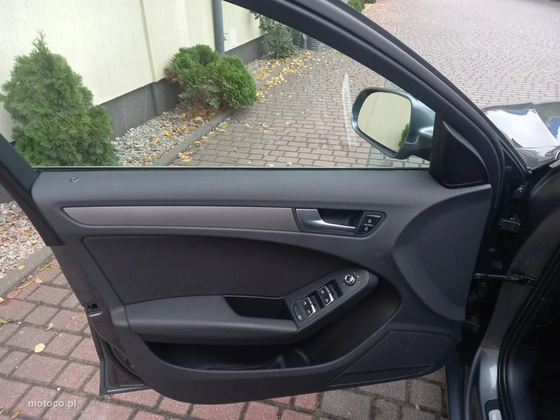 Audi A4 B8 30