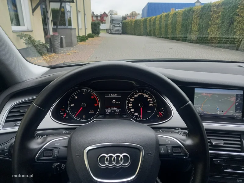 Audi A4 B8 32