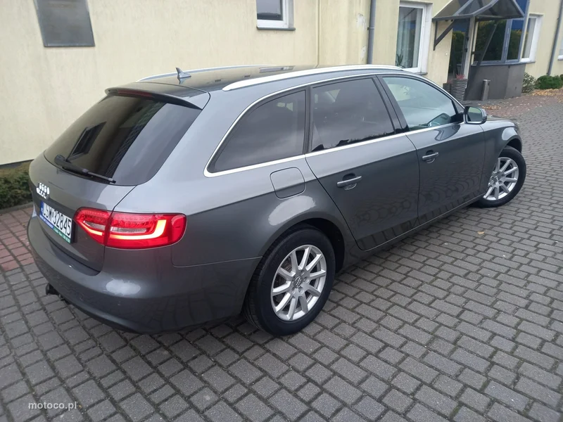 Audi A4 B8 6