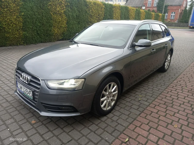 Audi A4 B8 10