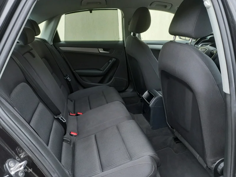 Audi A4 B8 21