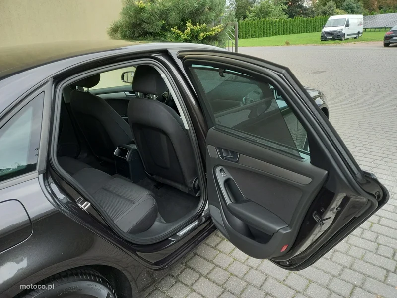Audi A4 B8 22
