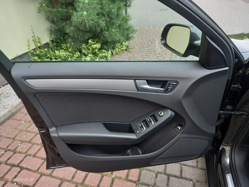 Audi A4 B8 27