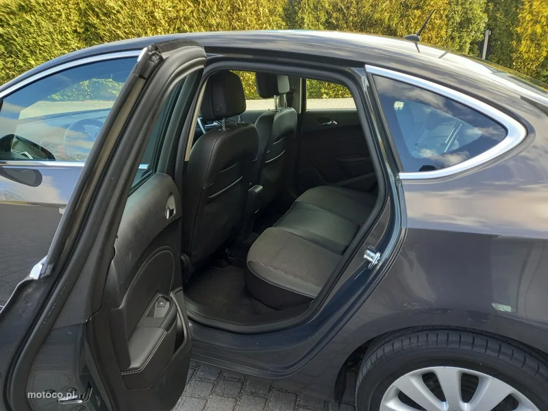Opel Astra J 27