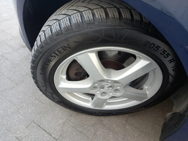 Ford C-Max II 17