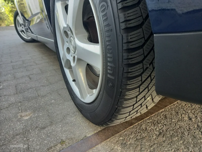 Ford C-Max II 18