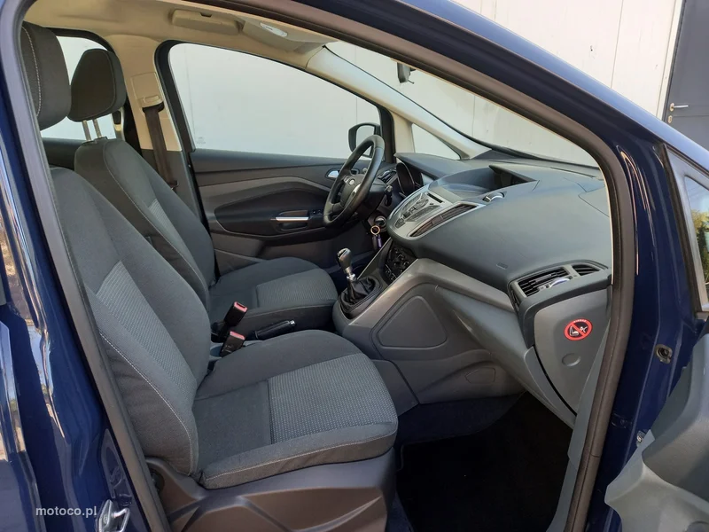 Ford C-Max II 21