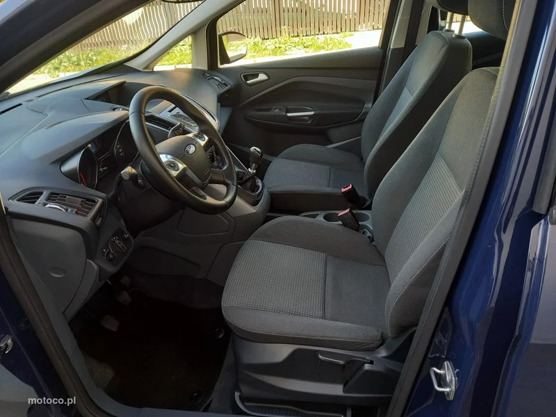 Ford C-Max II 28