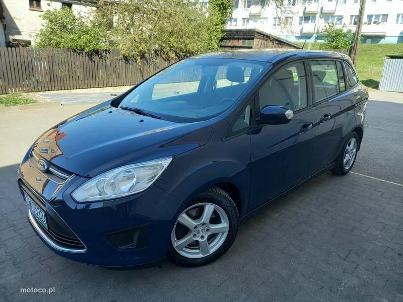 Ford C-Max II 4