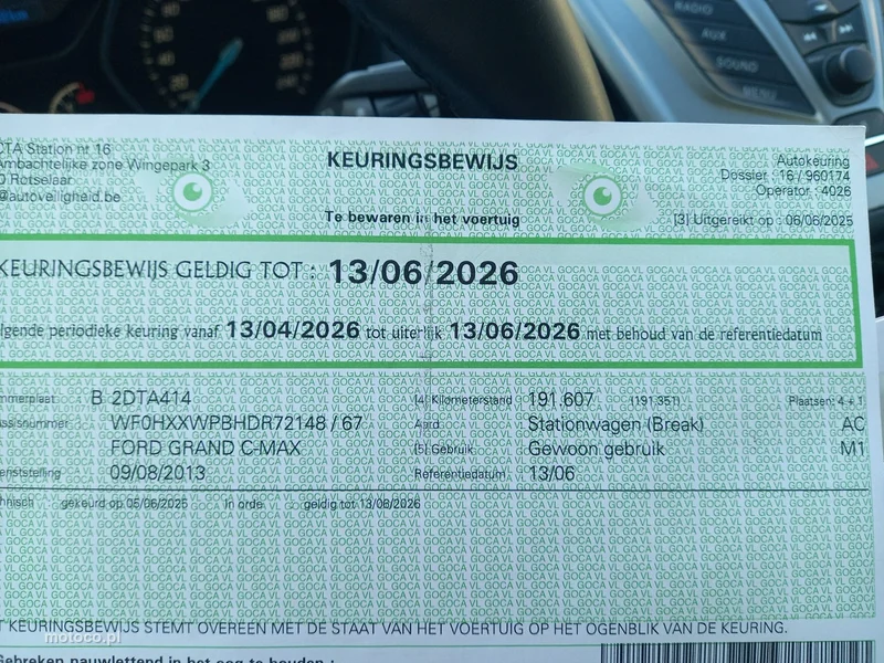 Ford C-Max II 36
