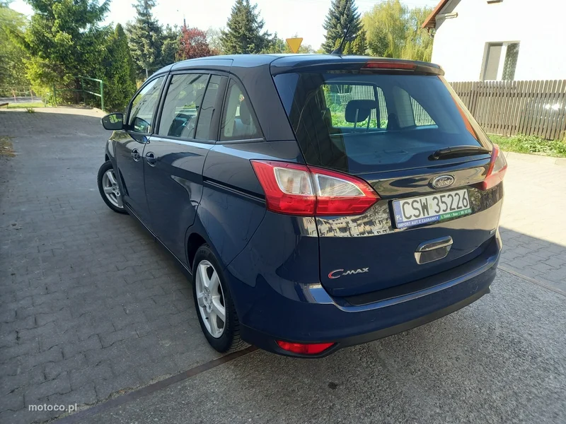 Ford C-Max II 9