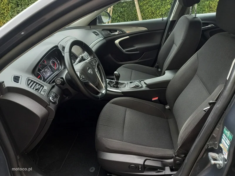 Opel Insignia A 27