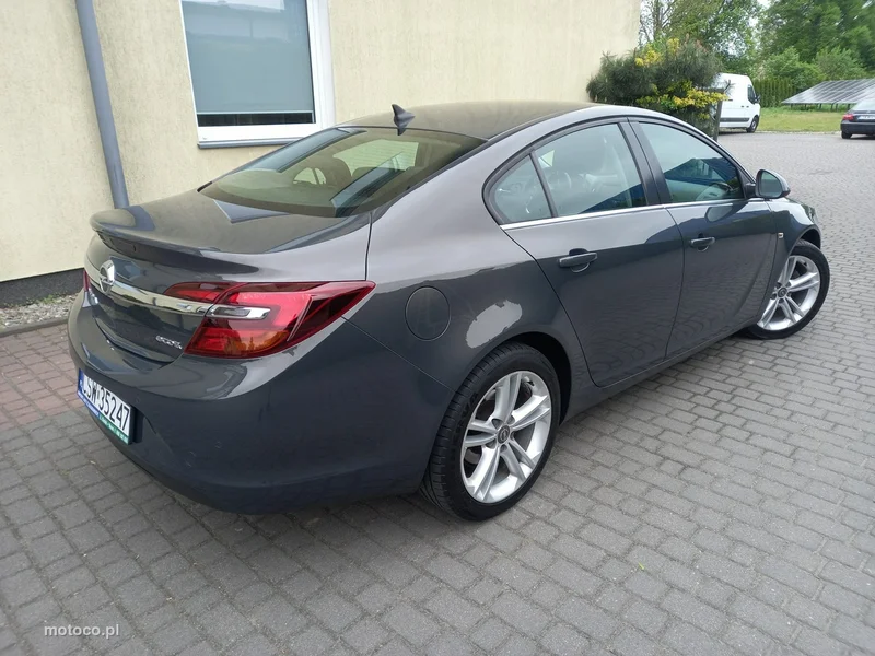Opel Insignia A 5
