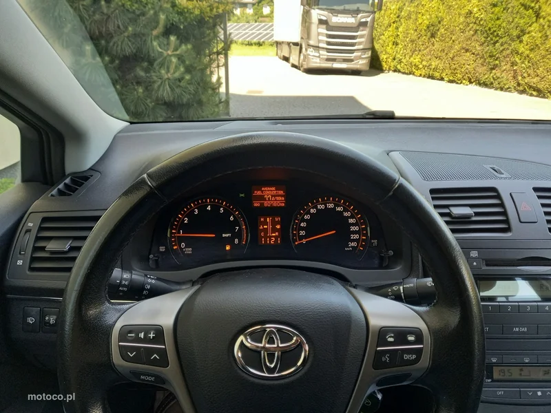 Toyota Avensis T27 24
