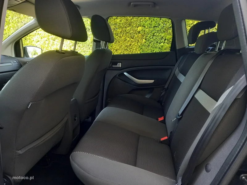 Ford Kuga I 24