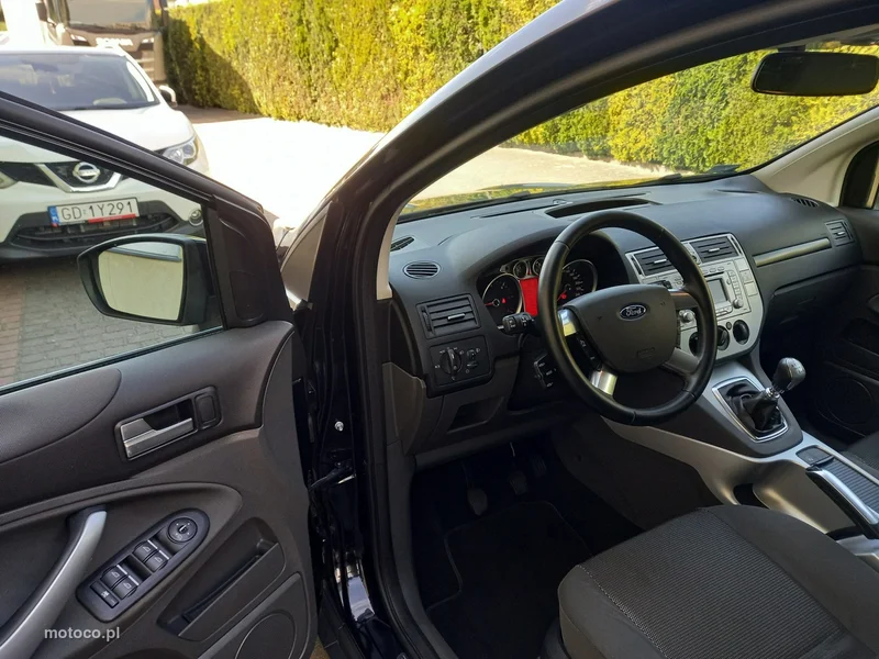Ford Kuga I 26