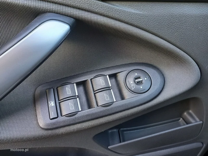 Ford Kuga I 27