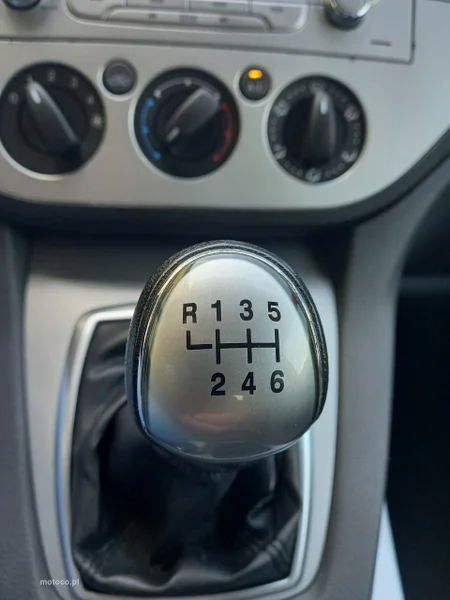 Ford Kuga I 31