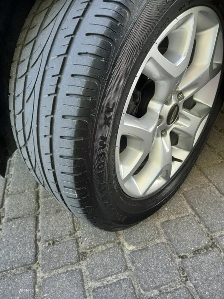 Ford Kuga I 10