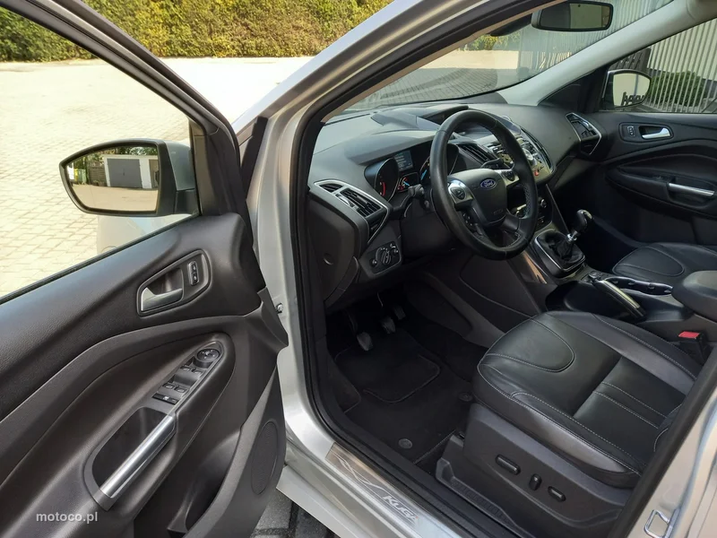 Ford Kuga II 25