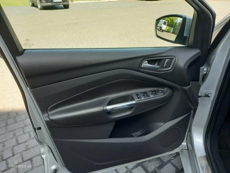 Ford Kuga II 26
