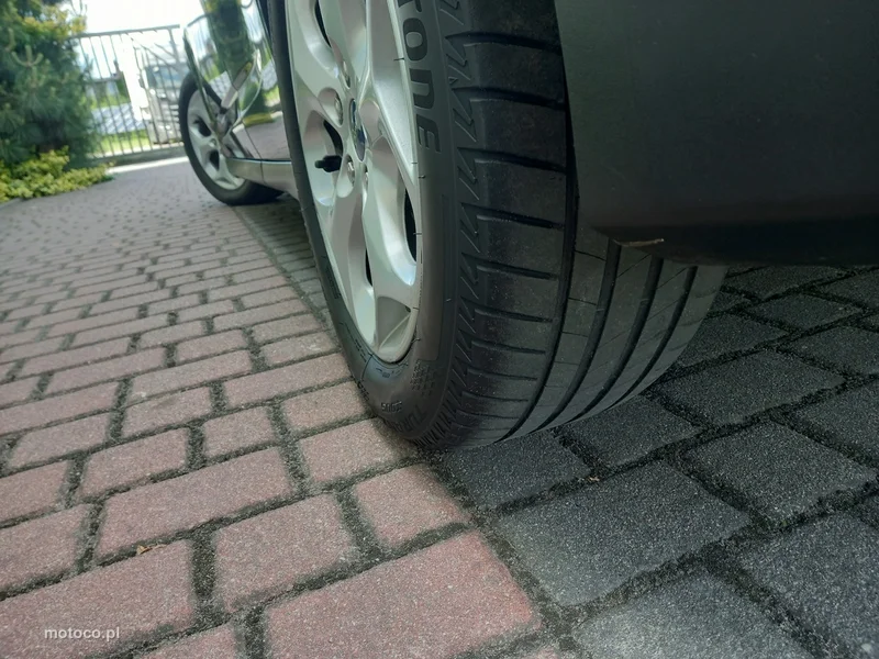Ford C-Max II 11