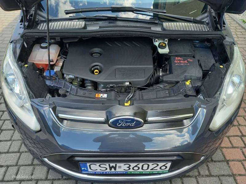 Ford C-Max II 17