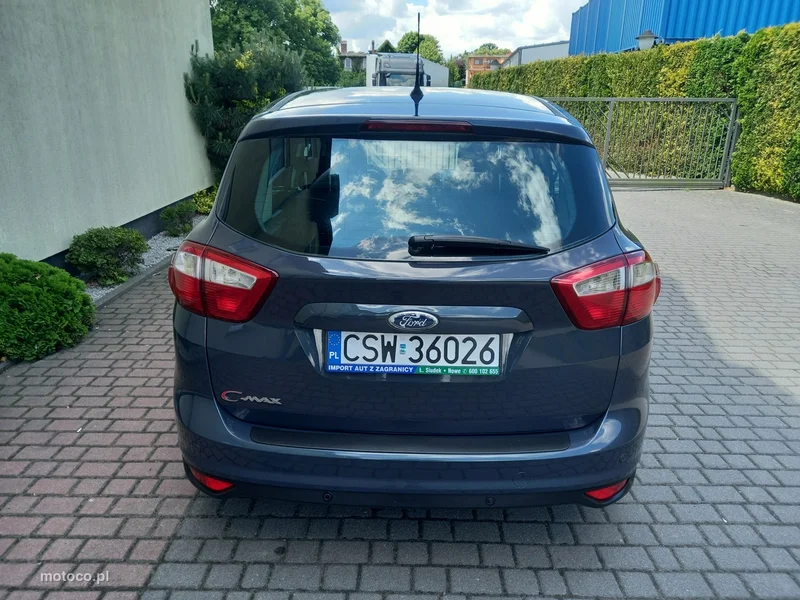 Ford C-Max II 18