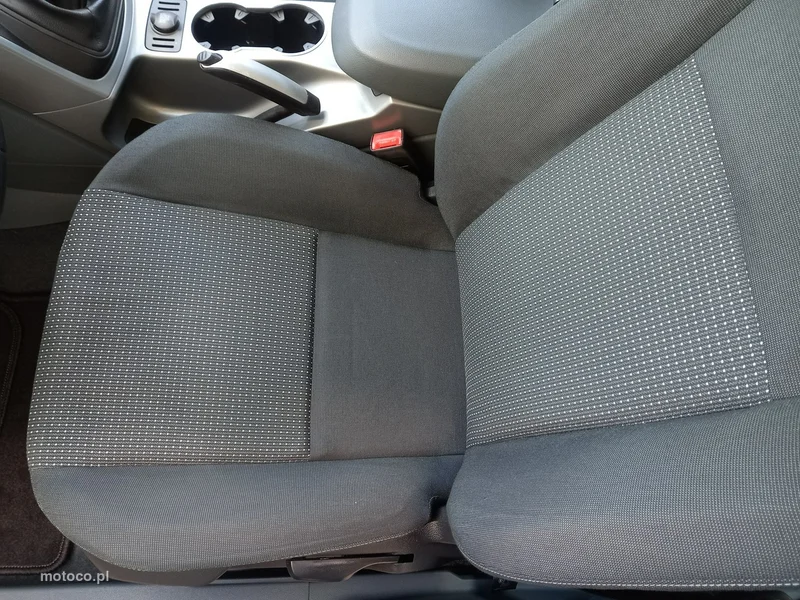Ford C-Max II 30