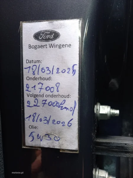 Ford C-Max II 31