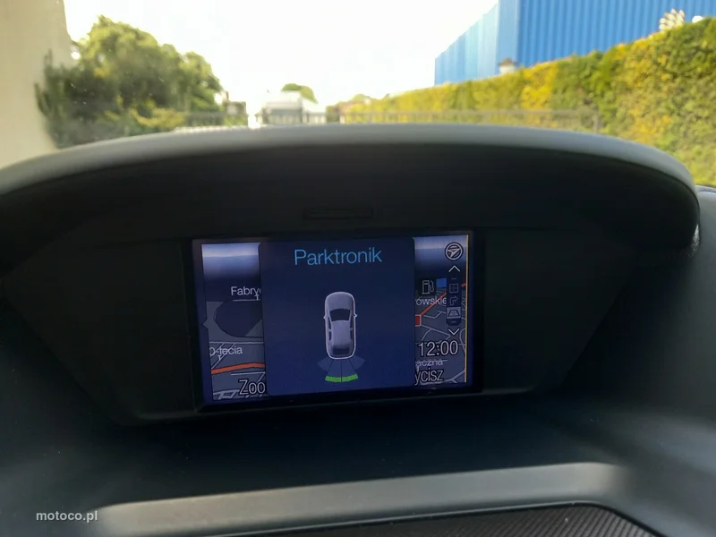 Ford C-Max II 37