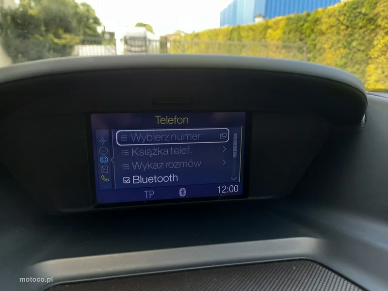 Ford C-Max II 38
