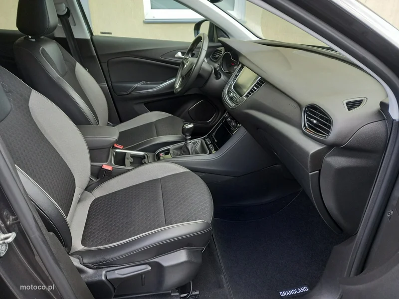 Opel Grandland X 23