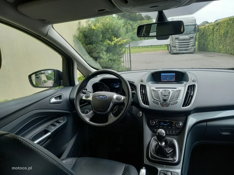 Ford C-Max II 21