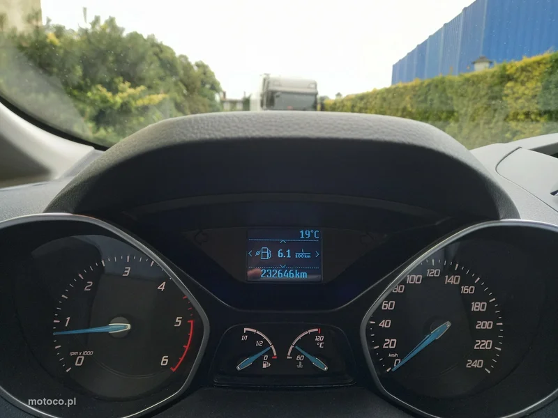 Ford C-Max II 28