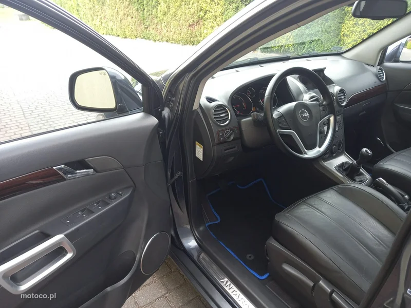 Opel Antara 25