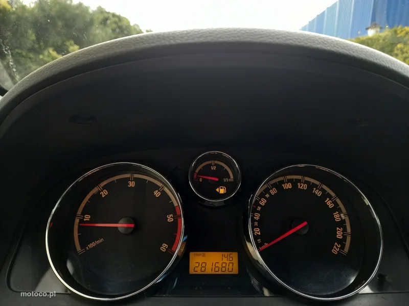 Opel Antara 29