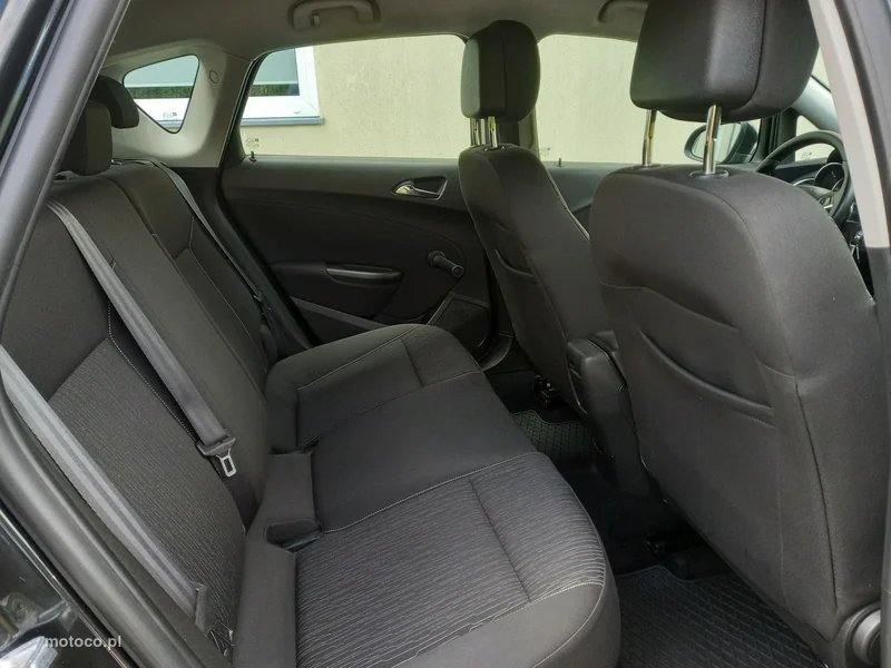 Opel Astra J 21