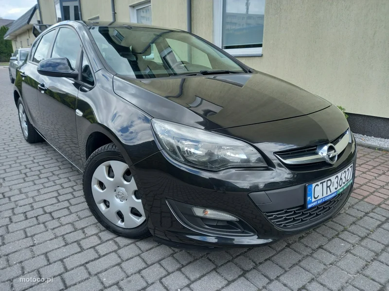 Opel Astra J 7