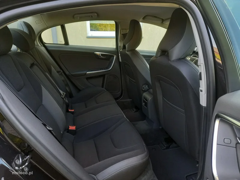 Volvo S60 24