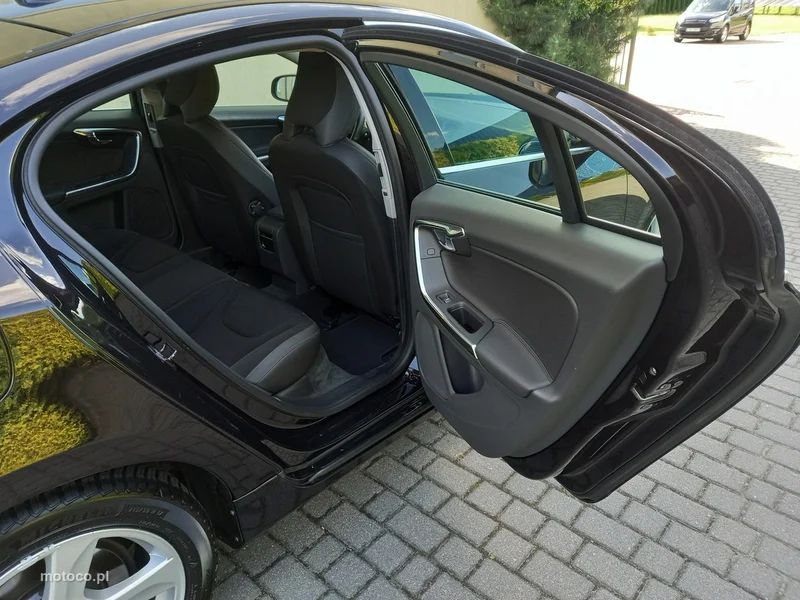 Volvo S60 25