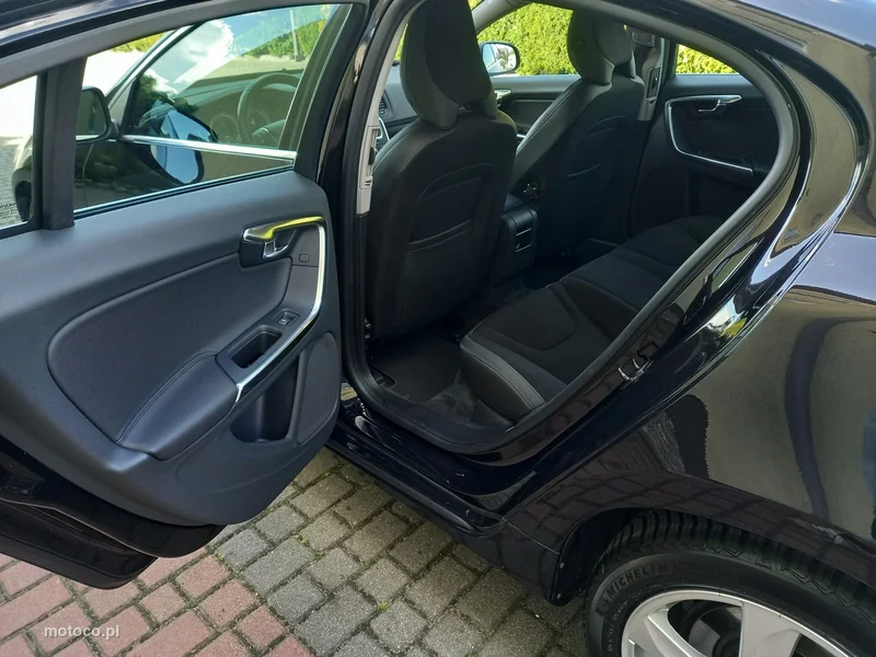 Volvo S60 28