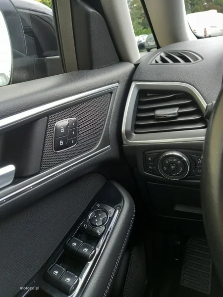 Ford Galaxy III 33