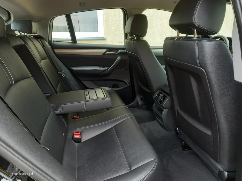 BMW X4 F26 24