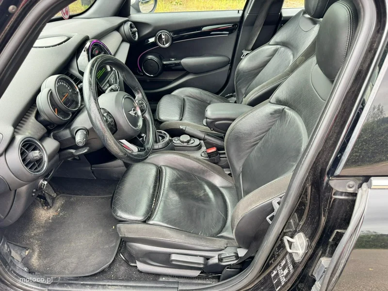 MINI Cooper 14