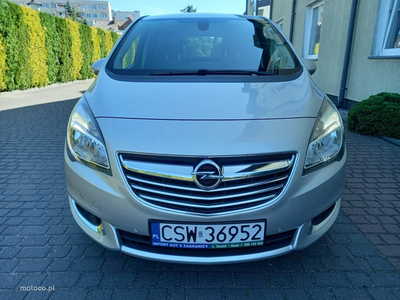 Opel Meriva B 11