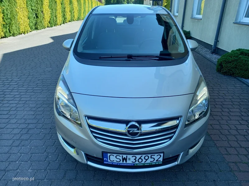 Opel Meriva B 12